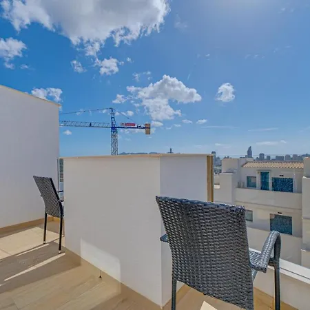 Duplex Apartment *